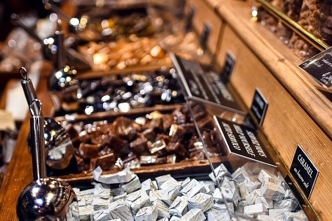 Paris Chocolate, Macaron & Pastry Food Tour: 10 Gourmet Tastings - Is $118.56 a fair price?