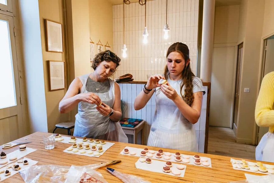 Paris: French Macaron Culinary Class with a Chef - The chefs and the teaching style