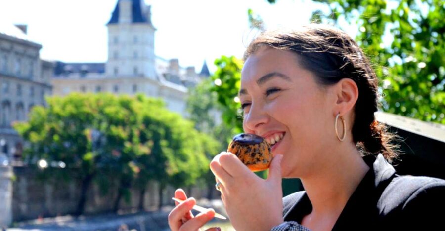 Paris: Guided Champagne & Food Tour in St-Germain-des-Pres - Starting at Les Deux Magots in Saint-Germain