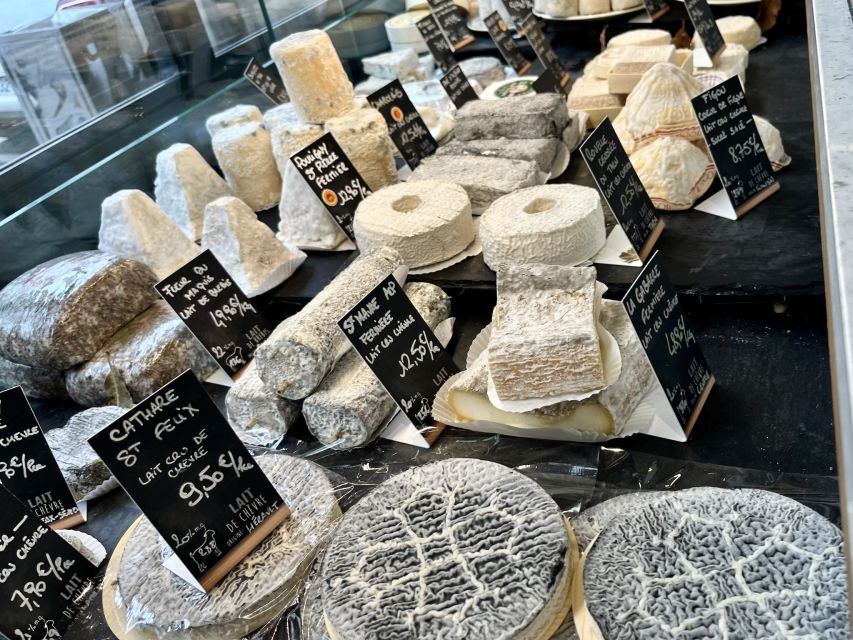 Paris: Guided Champagne & Food Tour in St-Germain-des-Pres - What makes the Champagne tasting useful