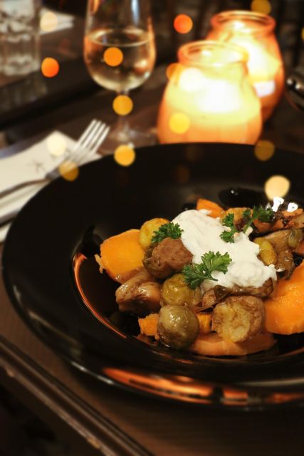 Paris: Latin Quarter Traditional Food Tour with Full Meal - Walking Rue Mouffetard one bite at a time
