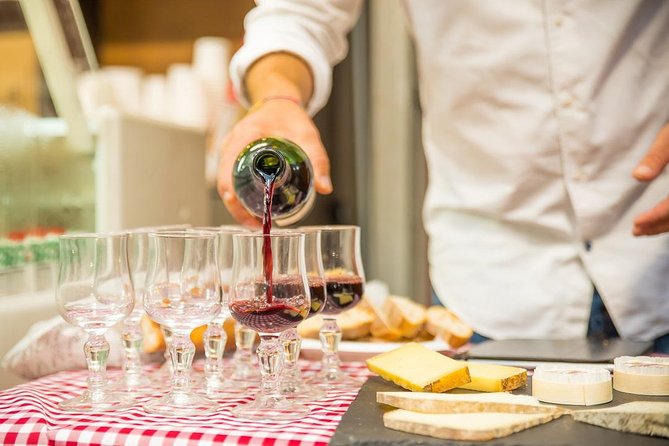 Paris Le Marais District Original Food and Wine Tasting Tour - Why Le Marais works so well for a food tour