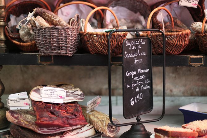 Paris Le Marais District Original Food and Wine Tasting Tour - Rue des Rosiers and the Marais’ Jewish food tradition