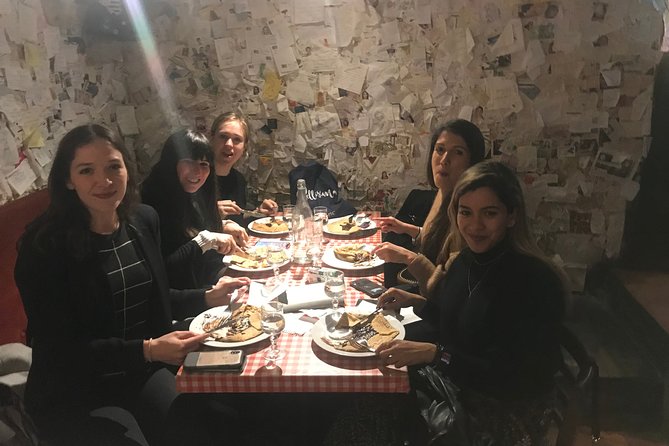Paris Montmartre Food Tour - A Full French Meal by Do Eat Better - Place du Tertre adds French cheese and artist-square atmosphere