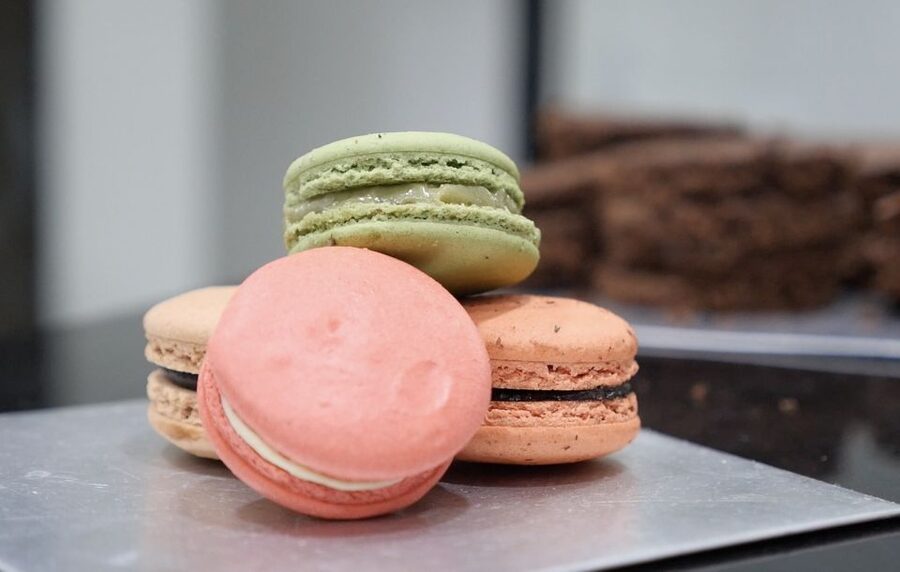 Paris: Montmartre Food Tour with Full Meal - Key points to know before booking