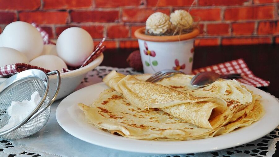 Paris: Montmartre Food Tour with Full Meal - Rue Lepic, where the food walk finds its rhythm
