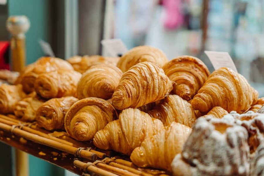 Paris: Pastries and Chocolate Walking Food Tour - At a glance