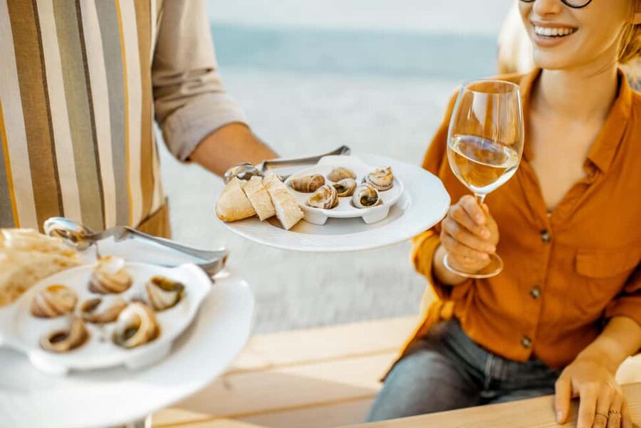 Paris: Private Food and Wine Tour in Le Marais - Bar du Marché des Blancs Manteaux and the market atmosphere