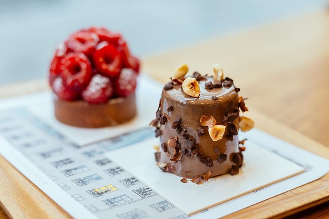 Paris Private Food Tour with 6 or 10 Tastings - What six or 10 tastings can mean