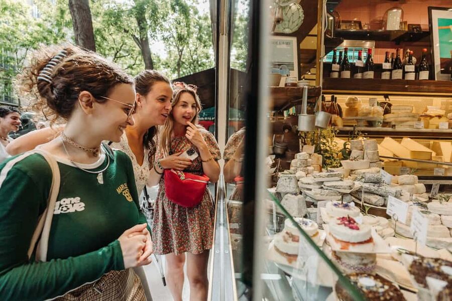 Paris: Taste of Montmartre Food & Wine Walking Tour - Maison Arnaud Larher Caulaincourt and the sweet course