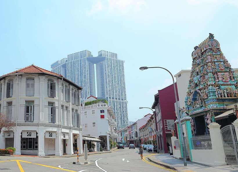 Personalised 3in1 Food Tour: 3 Cultural Trails of Singapore - Kampong Glam: from Haji Lane murals to Sultan Mosque