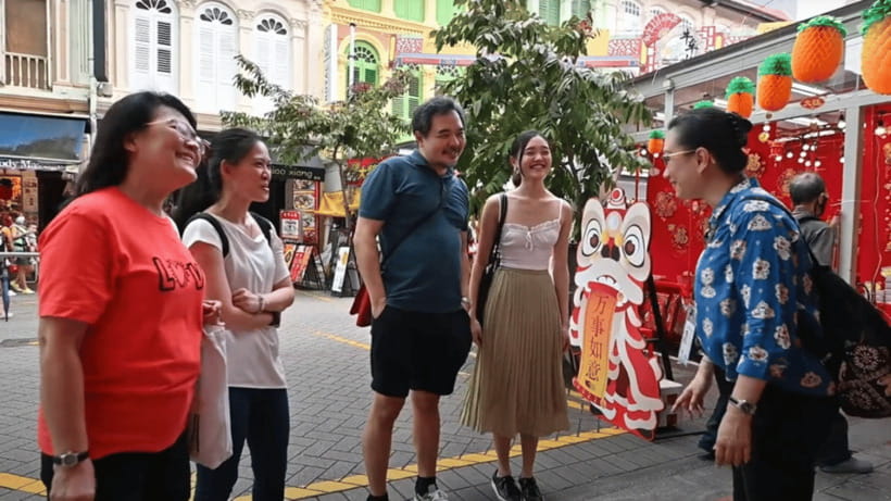 Personalised 3in1 Food Tour: 3 Cultural Trails of Singapore - Chinatown: temples, heritage, and the biggest food stop