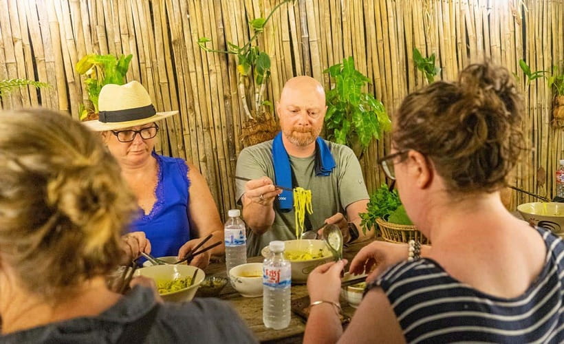 Phnom Penh: Night Foodie Tour by Tuk Tuk with Drinks - The final drink and the one possible mismatch
