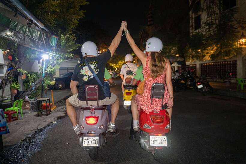 Phnom Penh Night Foodie Vespa Tour / Tuk Tuk Available - Vespa ride or tuk tuk?