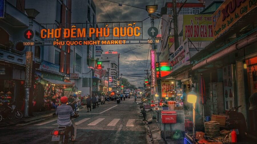 Phu Quoc: Street Food Tour - Phu Quoc Night Market after dinner