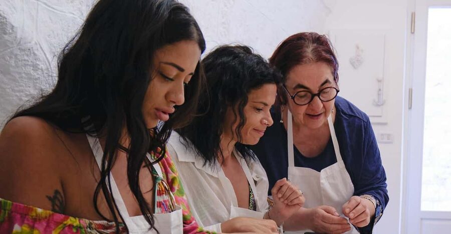 Polignano a Mare: Apulian Cooking Class with Food and Drinks - Why the instructors make a difference