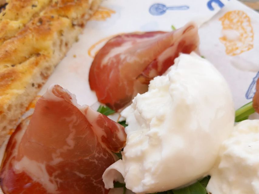 Polignano a Mare: Street Food Tour with Tastings and Wine - Panzerotto: The Tour’s Most Popular Bite