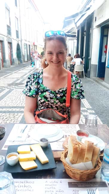 Ponta Delgada: Fat Dolphin Food Tours - Practical details that affect your day
