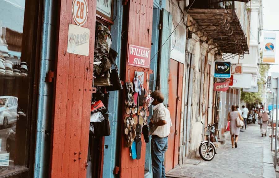 Port Louis: Street Food & City Tour - Who should book this Port Louis experience?