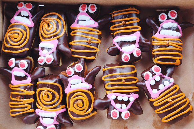 Portland's Original Delicious Donut Adventure & Walking Food Tour - Portland Art Museum and Oregon Historical Society