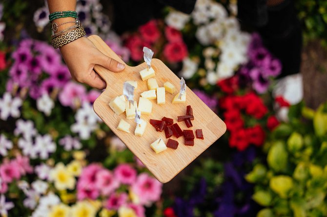 Porto Private Food and Drink Tasting Tour with Local - Galerias Palladium adds a cultural pause
