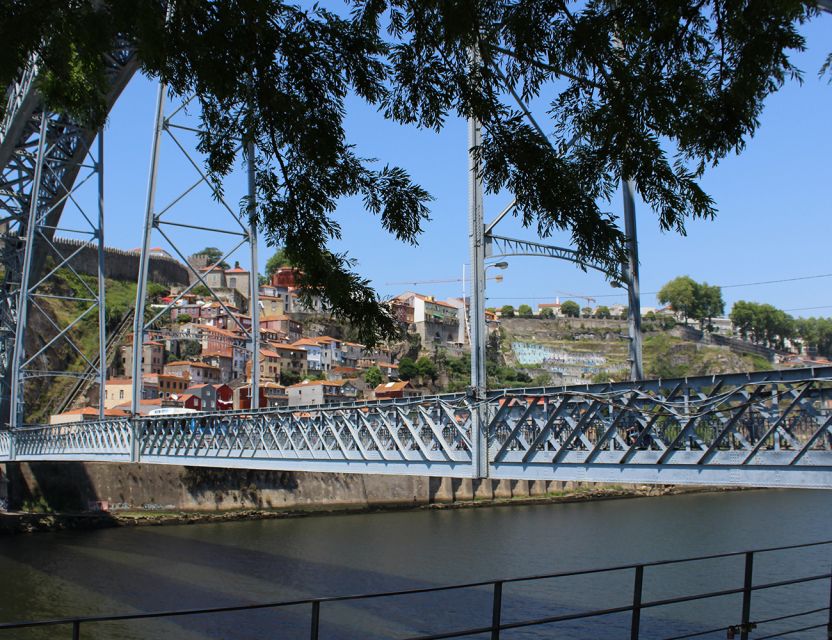Porto: Wine Tasting with Tapas Walking Tour - Walking through Porto’s old streets