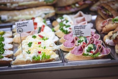 Prague: Food Tour with 10 Tastings of Classic Czech Dishes