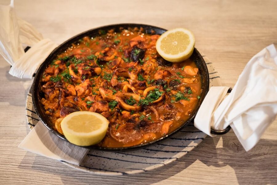 PREMIUM TAPAS TOUR: Paella, Market Tastings, and Winery - Should you book the Premium Tapas Tour?