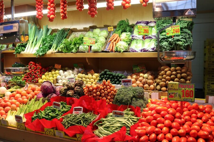 PREMIUM TAPAS TOUR: Paella, Market Tastings, and Winery - What $76 buys you in Málaga