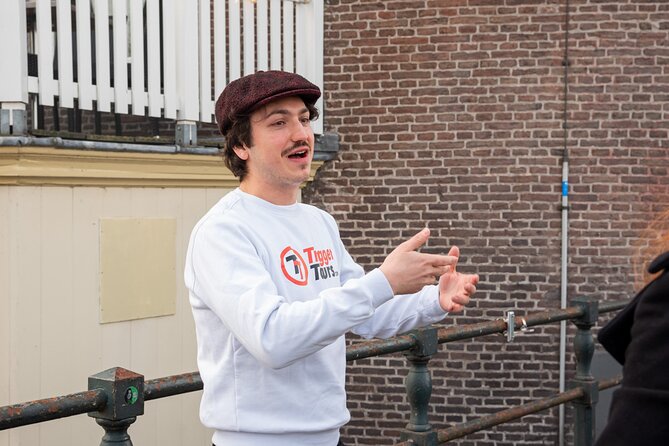Private Amsterdam Red Light District and Food Tour (TOP RATED) - Three Dutch tastings, with realistic expectations