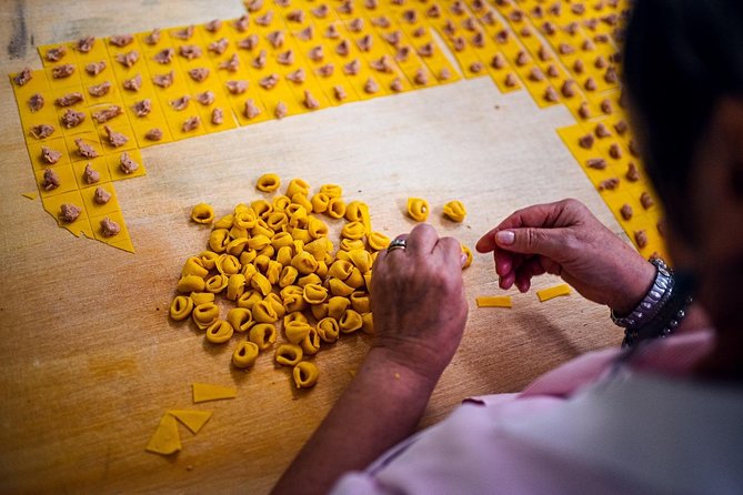 Private Bologna Food & Market Tour with 6 Tastings & Wine - The Quadrilatero, where the tasting really begins