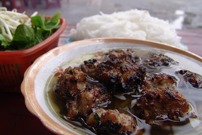 Private Hanoi Street Food Walking Tour With Real Foodie - Why Hanoi food is best explored on foot