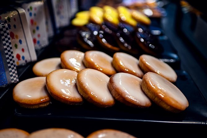 Private Montmartre Food Tour with Wine, Cheese & Pastries - Sacré-Cœur and Montmartre from the hilltop