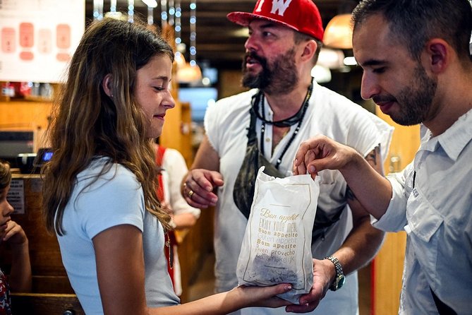 Private Montmartre Food Tour with Wine, Cheese & Pastries - Who should book this experience?