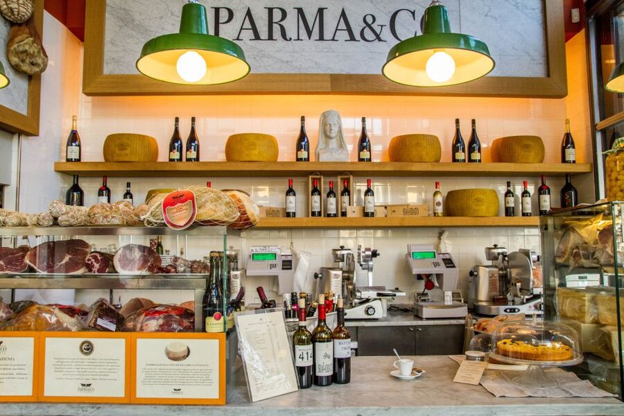 Private Original Milan Food Tour on Foot - Moving toward Porta Nuova