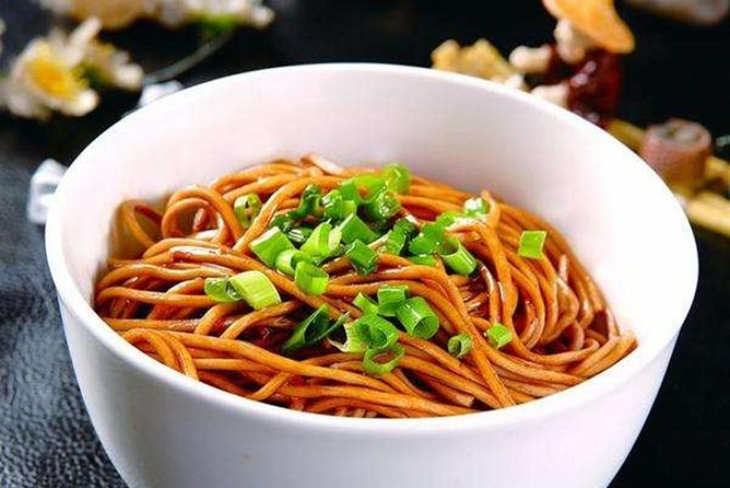Private Shanghai Evening Street Food Walking and Cruise Tour - Starting near Nanjing Road and Shanghai’s old food streets