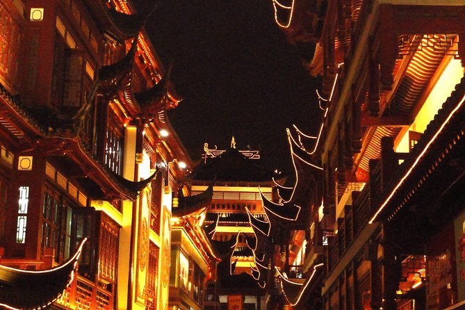 Private Shanghai Evening Street Food Walking and Cruise Tour - Boarding the Huangpu River cruise