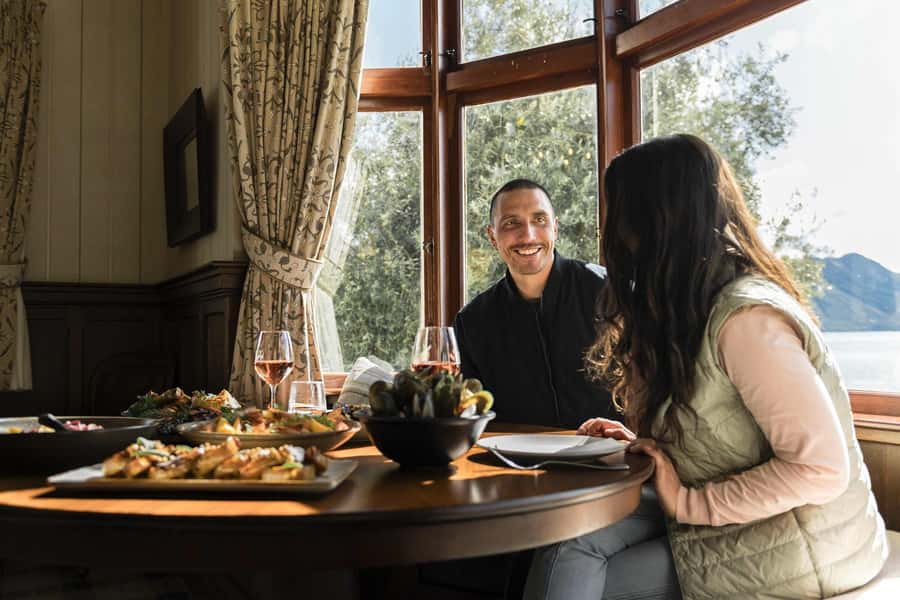Queenstown: Walter Peak Gourmet BBQ & Lake Whakatipu Cruise - Small practical details that make the day easier