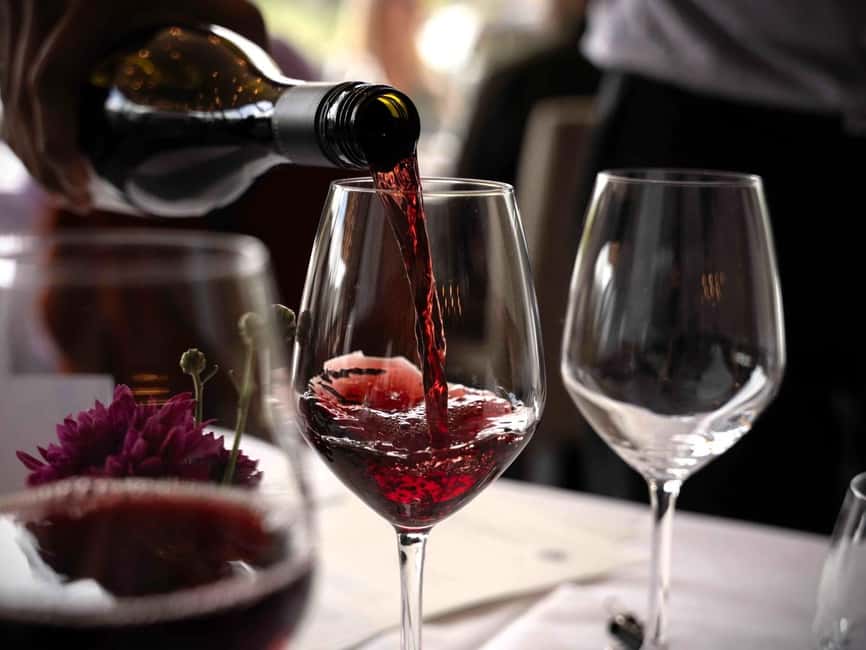 Queenstown: Wine & Food Tour, Scenic Tastings & Paired Lunch - The guide can shape the whole afternoon