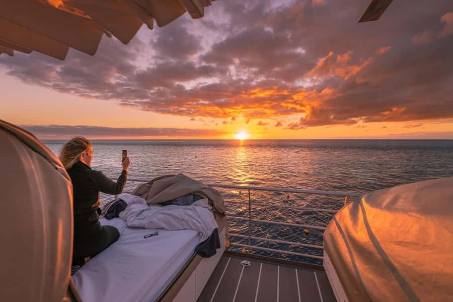 Reef Sleep: 2-Day Great Barrier Reef Pontoon & Gourmet Meals - Who will enjoy this overnight reef stay?
