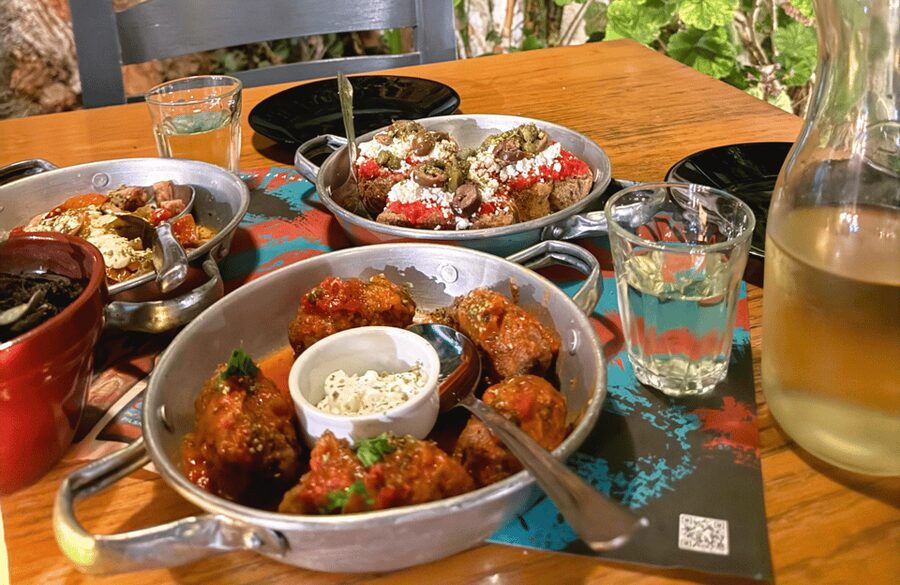 Rethymno Old Town: A Traditional Cretan Food Tour - Finishing with the best lokma donuts in Rethymno