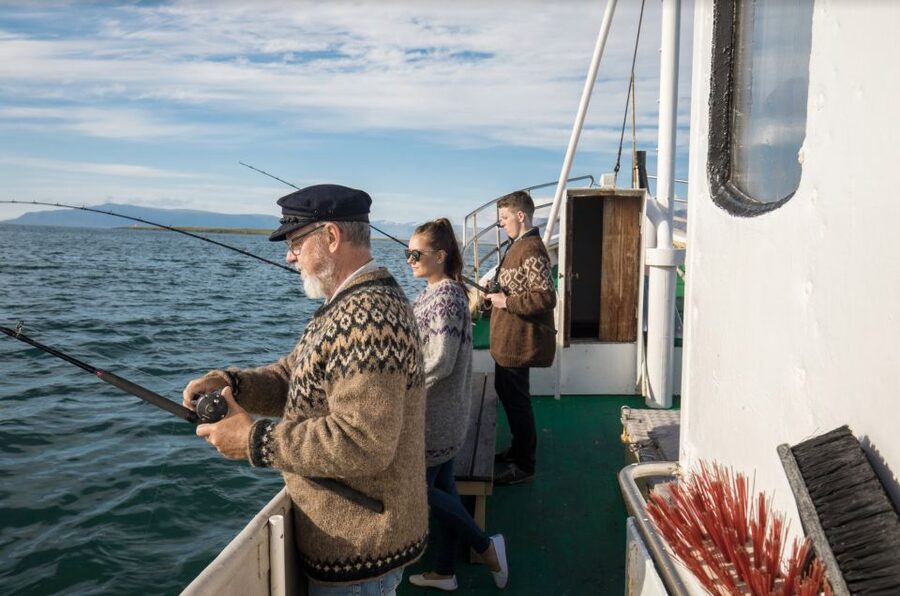 Reykjavik: 3-Hour Sea Angling Gourmet Experience Tour - Sailing out from Hlésgata harbor