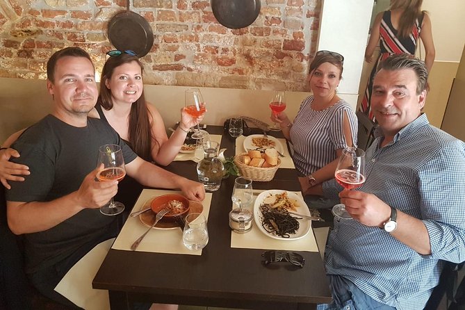 Rialto Market Food and Wine Lunchtime Tour of Venice - A walk beside the Grand Canal