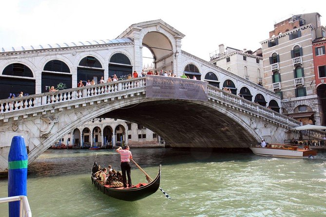 Rialto Market Food and Wine Lunchtime Tour of Venice - Cicchetti and wine, Venice’s social meal