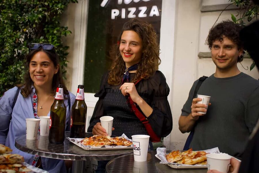 Rome All in One: Trastevere Food Tour, Dinner & Drinks - What the guides add to the food