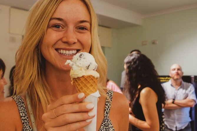 Rome: Award Winning Trastevere Group Food Tour with Wine - Pizza al taglio and a cold beer