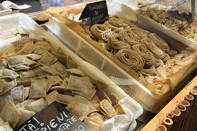 Rome E-Bike Tour: Ultimate Street Food and Market Feast - Why an e-bike is a smart way to see Rome