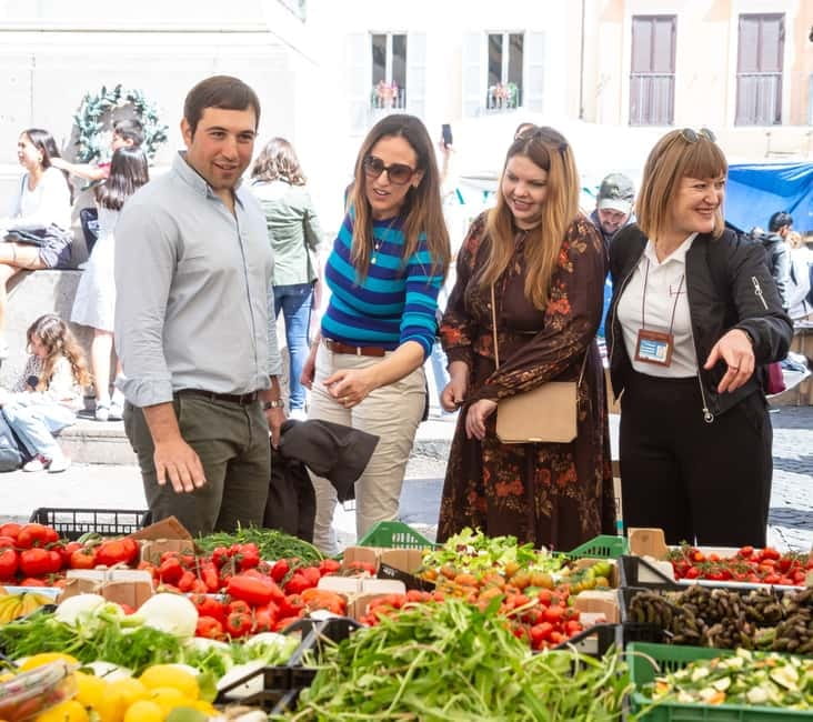 Rome: Eat Like a Roman Ghetto & Campo de' Fiori Food Tour - Back streets, bakeries, and small businesses