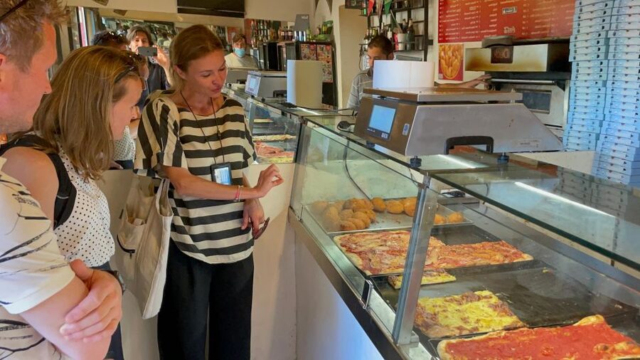 Rome: Food and Wine Tour, Trastevere and Jewish Ghetto - Santa Maria in Trastevere and the ancient stones