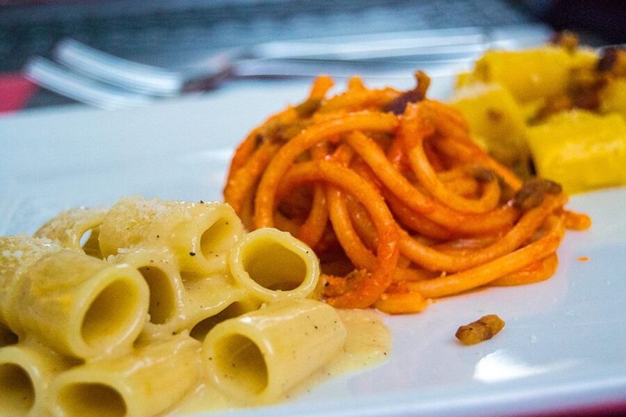 Rome: Food Tour with Market Visit - Specialty products at La Nicchia